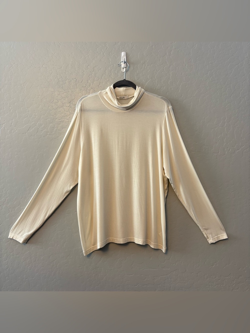 Barefoot Dreams Malibu collection cream modal spandex turtleneck top size 2X